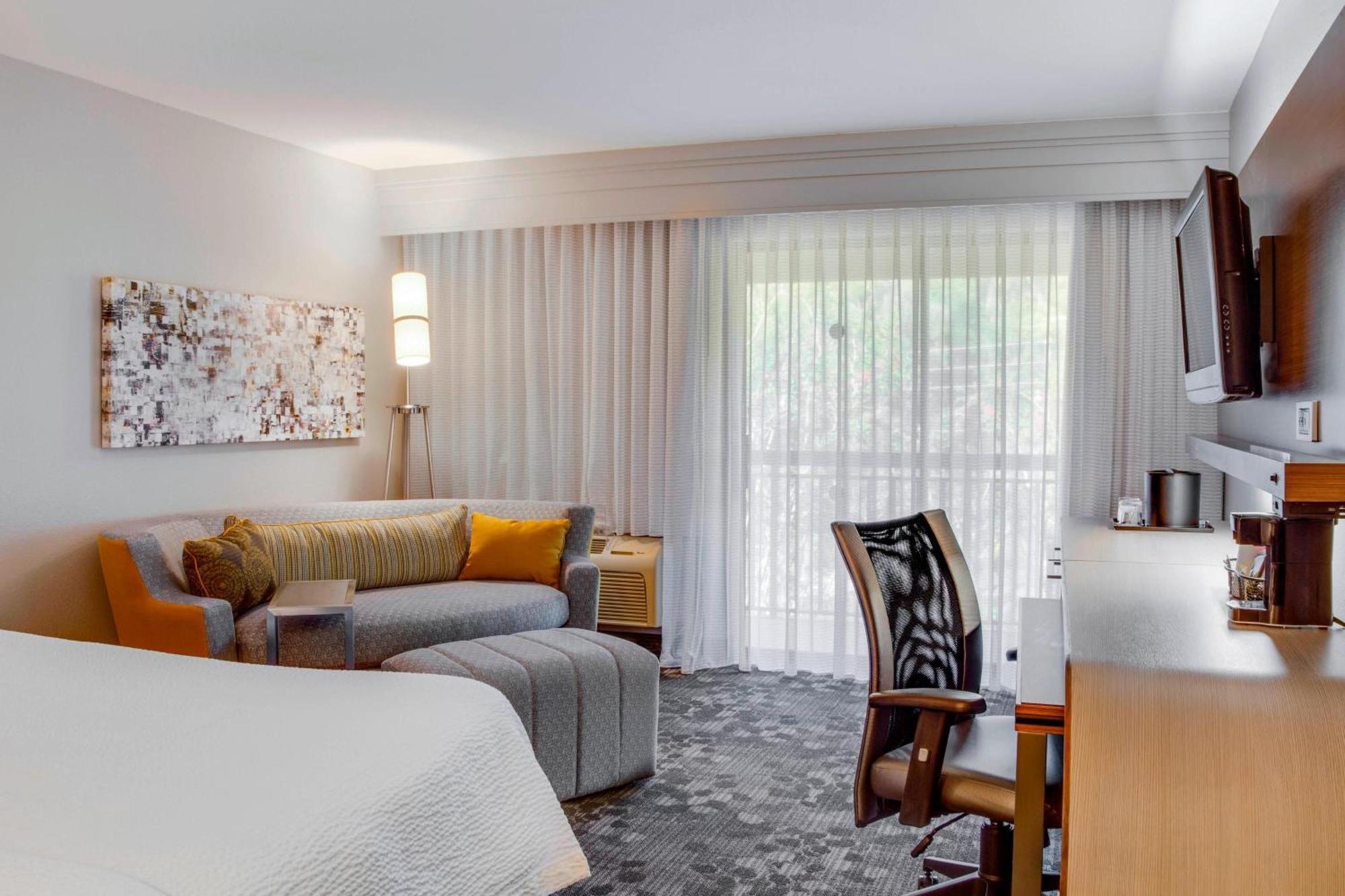 Courtyard By Marriott Ocala Hotel Exterior photo